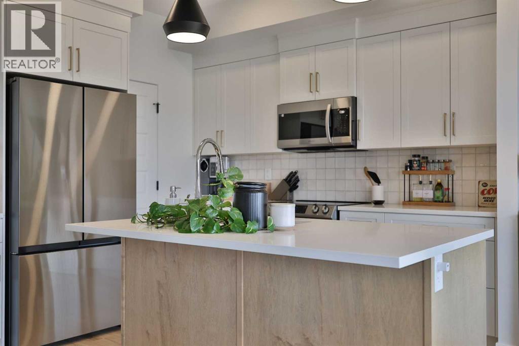 538 Malahat Green W