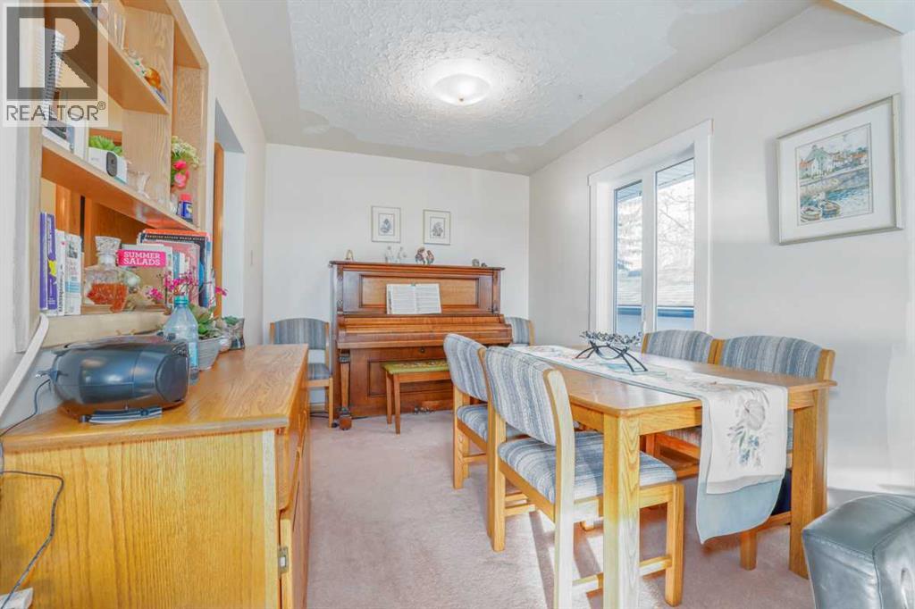 25 Highwood Place NW