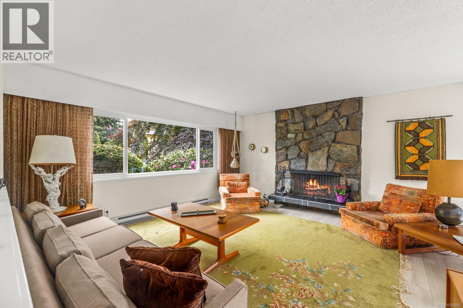 947 Peggy Anne Cres