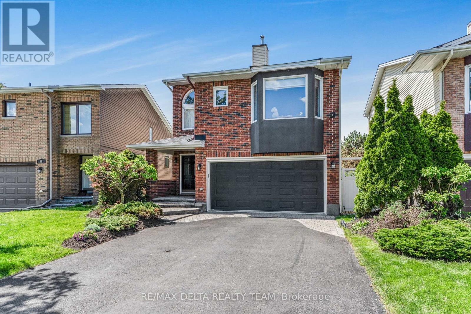 1389 NORVIEW CRESCENT