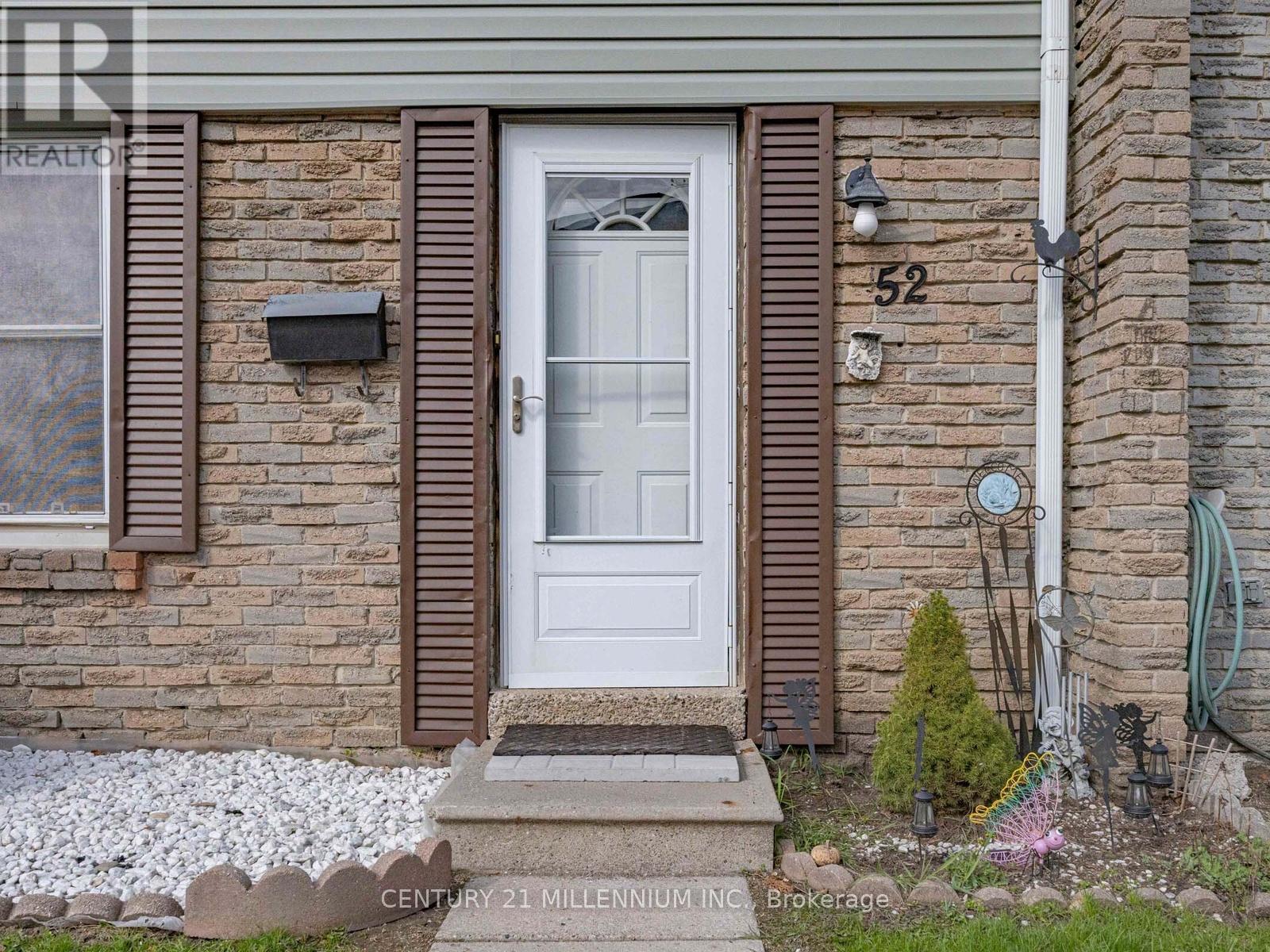 52 - 1020 CENTRAL PARK DRIVE W