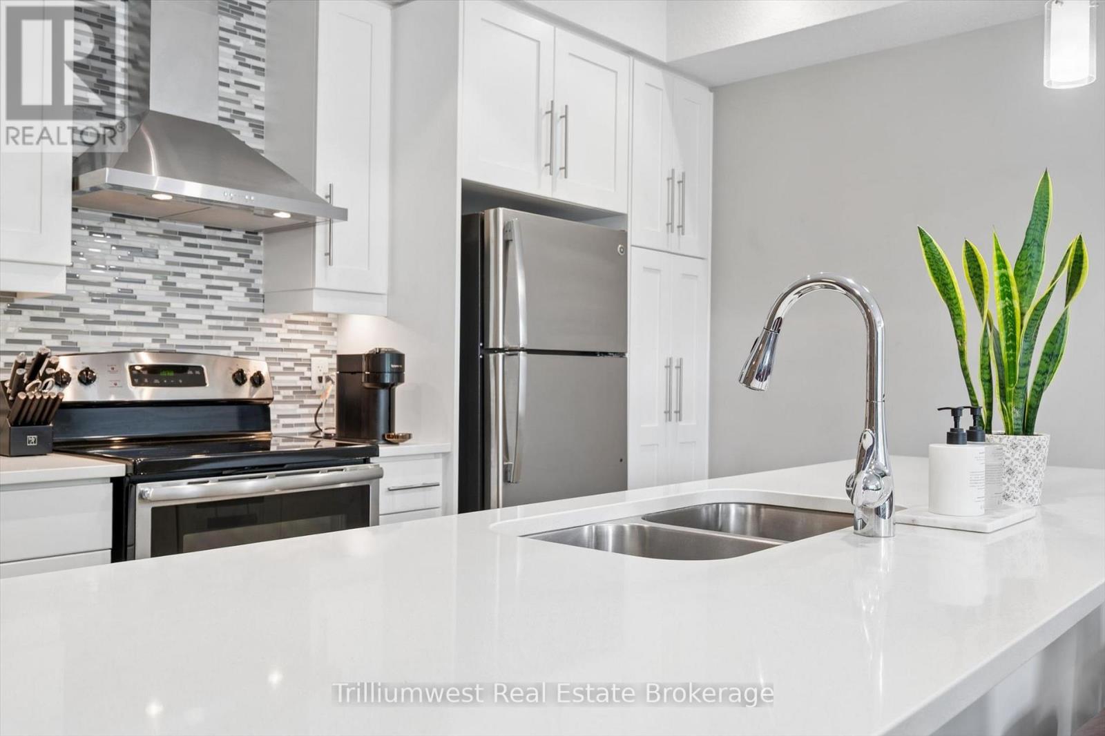 9 - 32 ARKELL ROAD