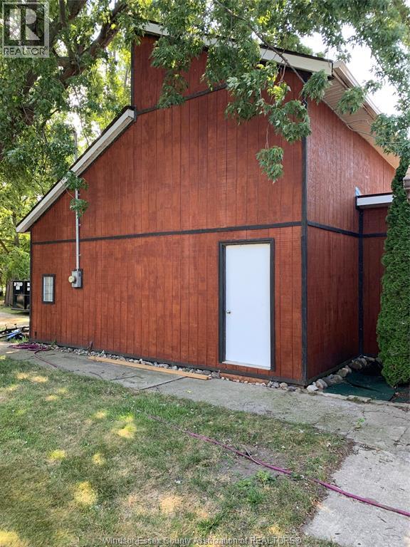 13648 RIVERSIDE DRIVE East