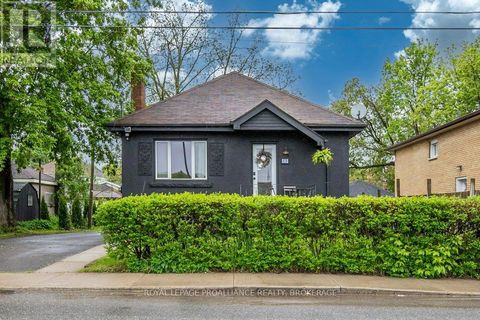 181 RUSSELL STREET Kingston (East of Sir John A. Blvd) ON K7K2G1