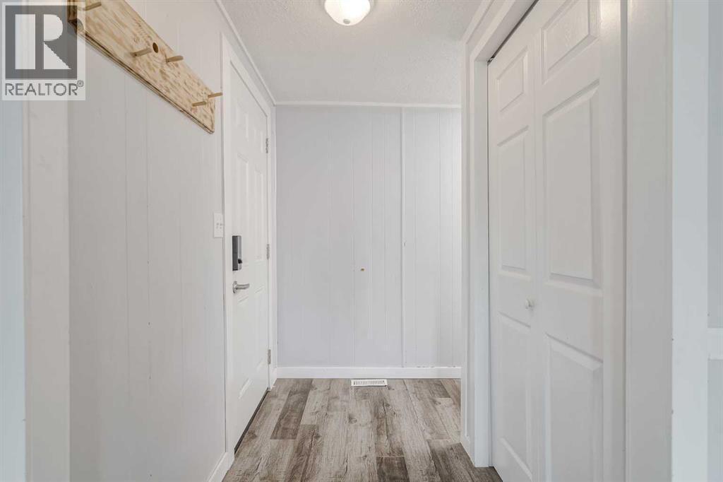 72, 6220 17 Avenue SE