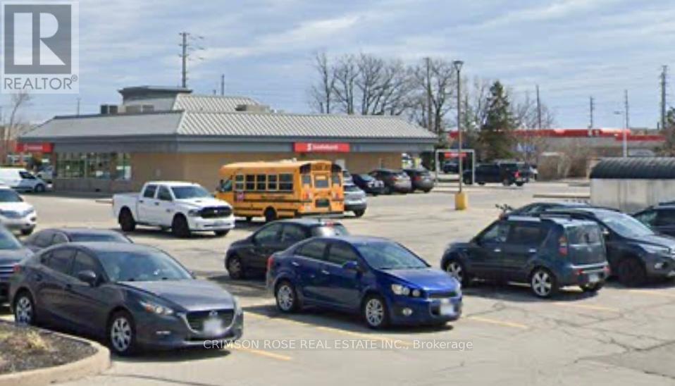 D4 - 3505 UPPER MIDDLE ROAD