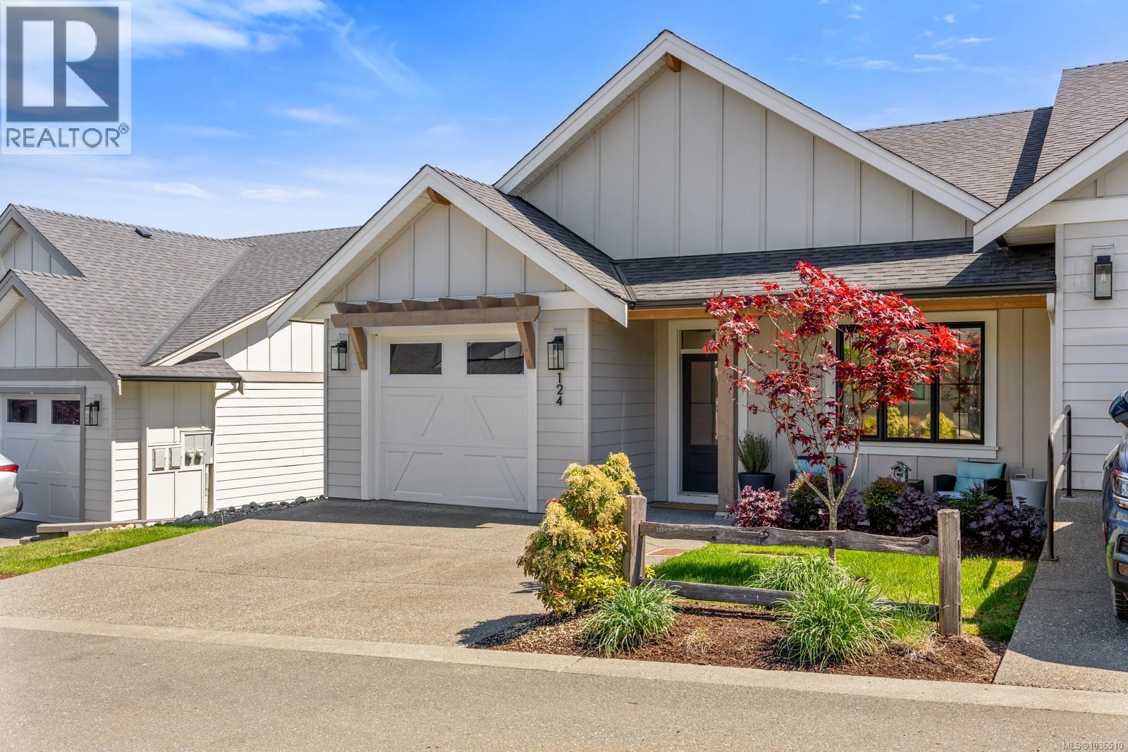 124 4098 Buckstone Rd