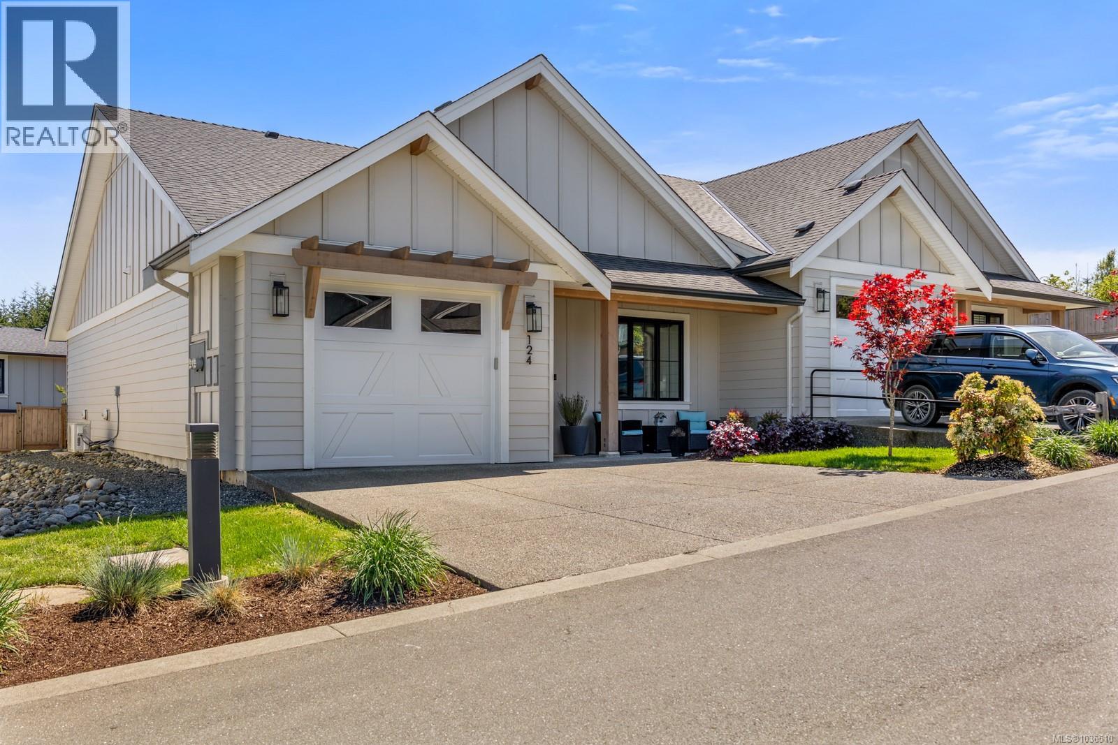 124 4098 Buckstone Rd