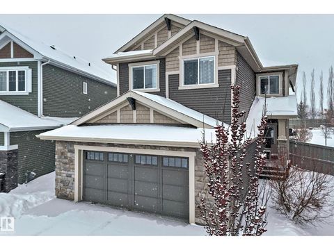 8811 217 ST NW Edmonton AB T5T4R4