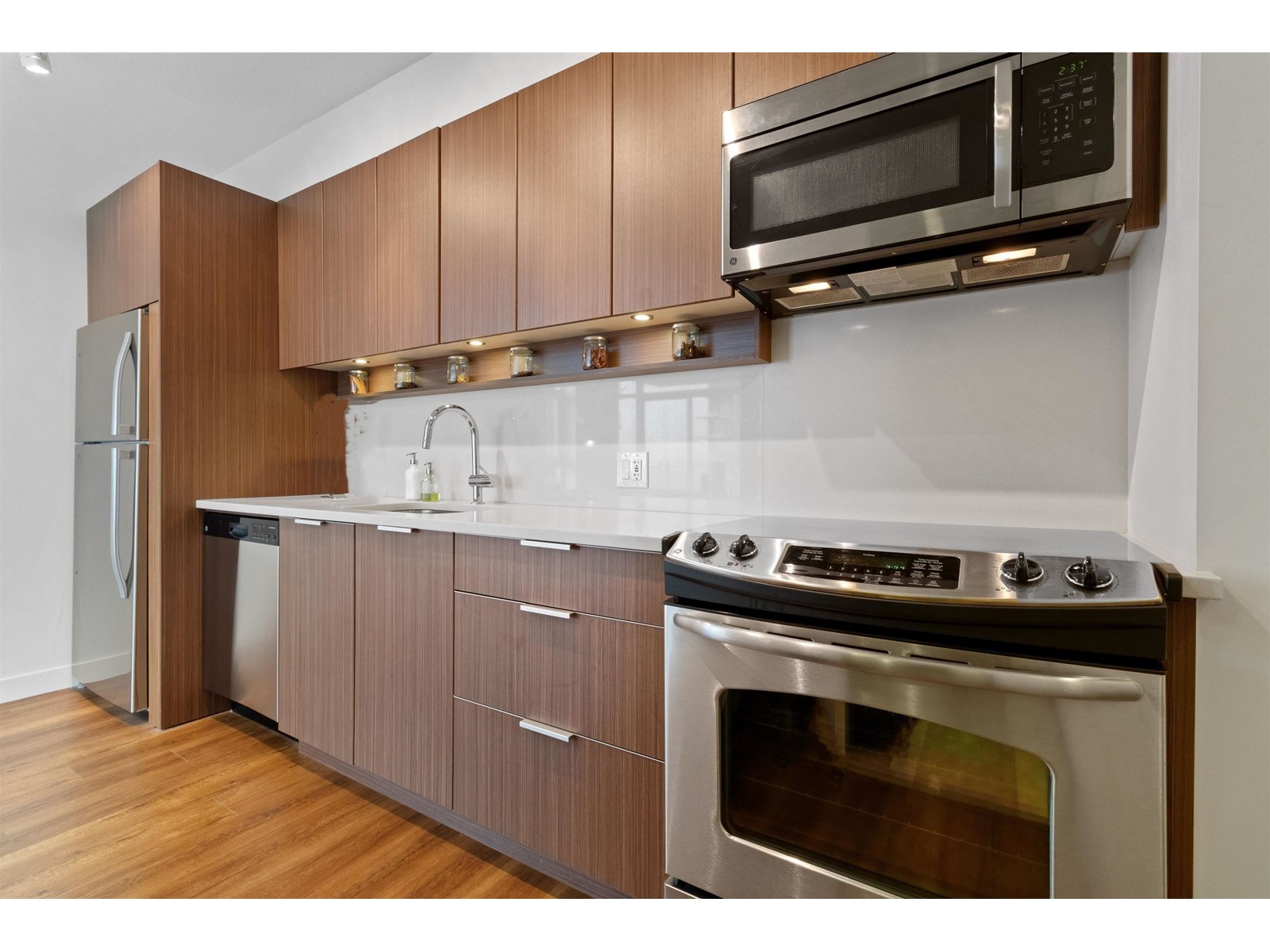 2009 13308 CENTRAL AVENUE