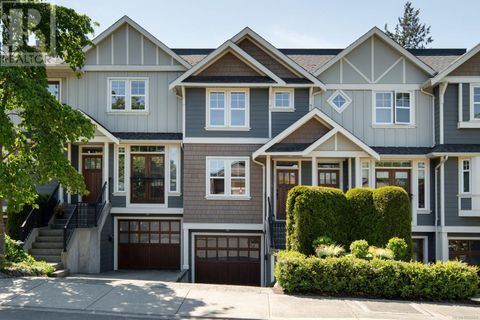 1524 Yale St Oak Bay BC V8R5N4
