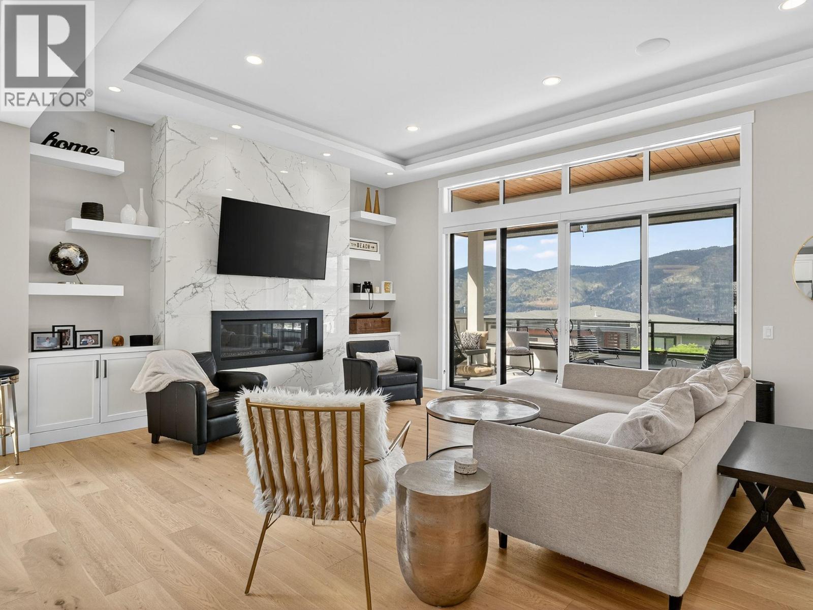 9443 Ledgestone Road