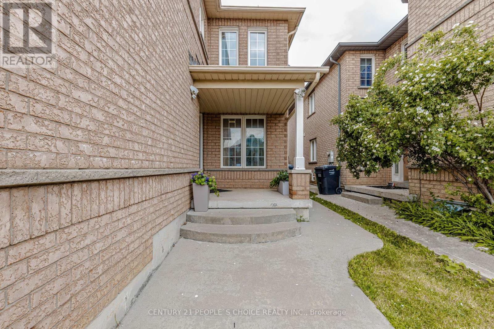5889 STONEBRIAR CRESCENT