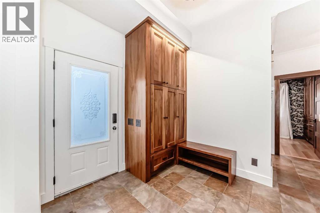 2 Tuscany Estates Crescent NW