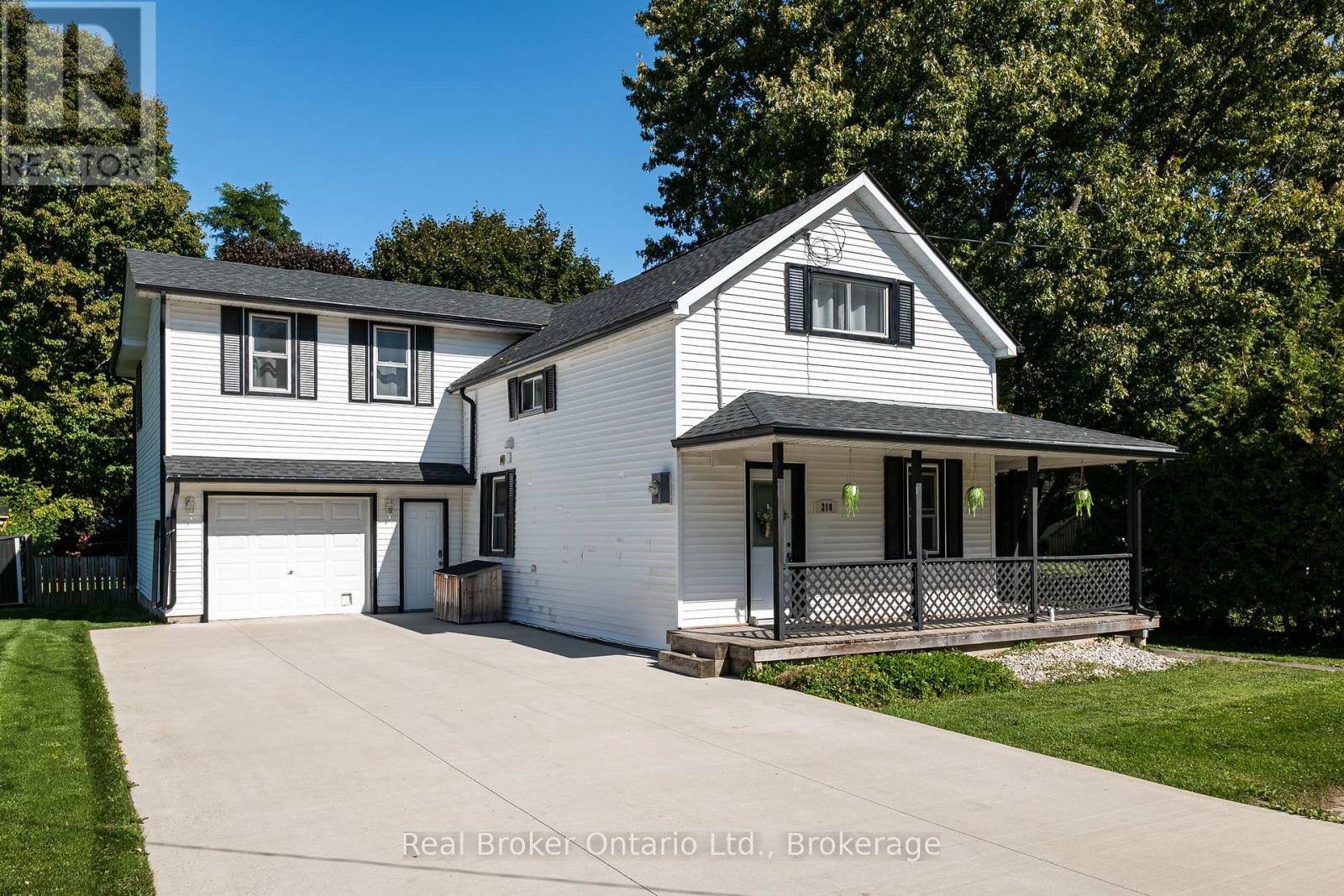 218 CAMBRIDGE STREET