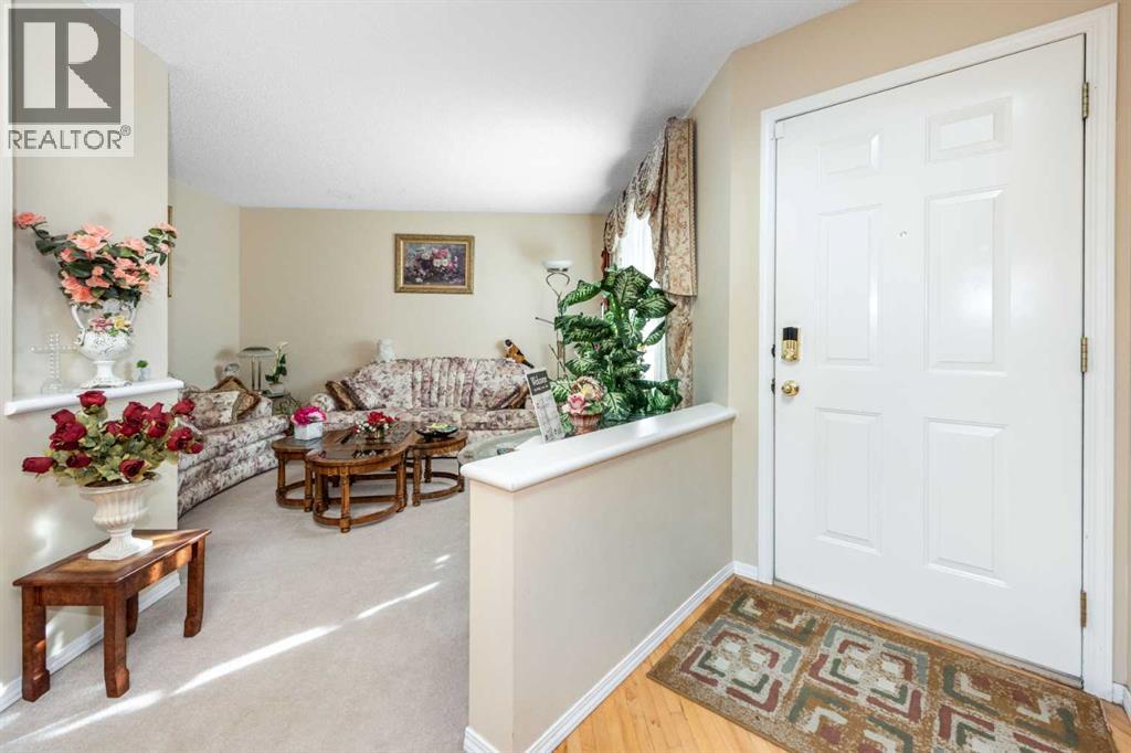 26 Citadel Crest Link NW