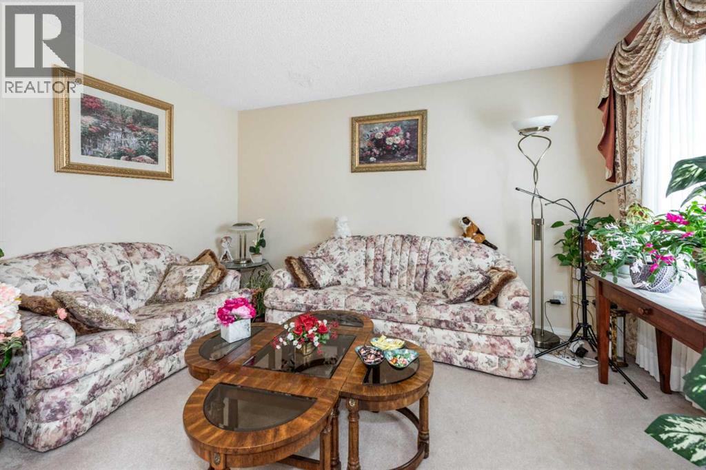 26 Citadel Crest Link NW