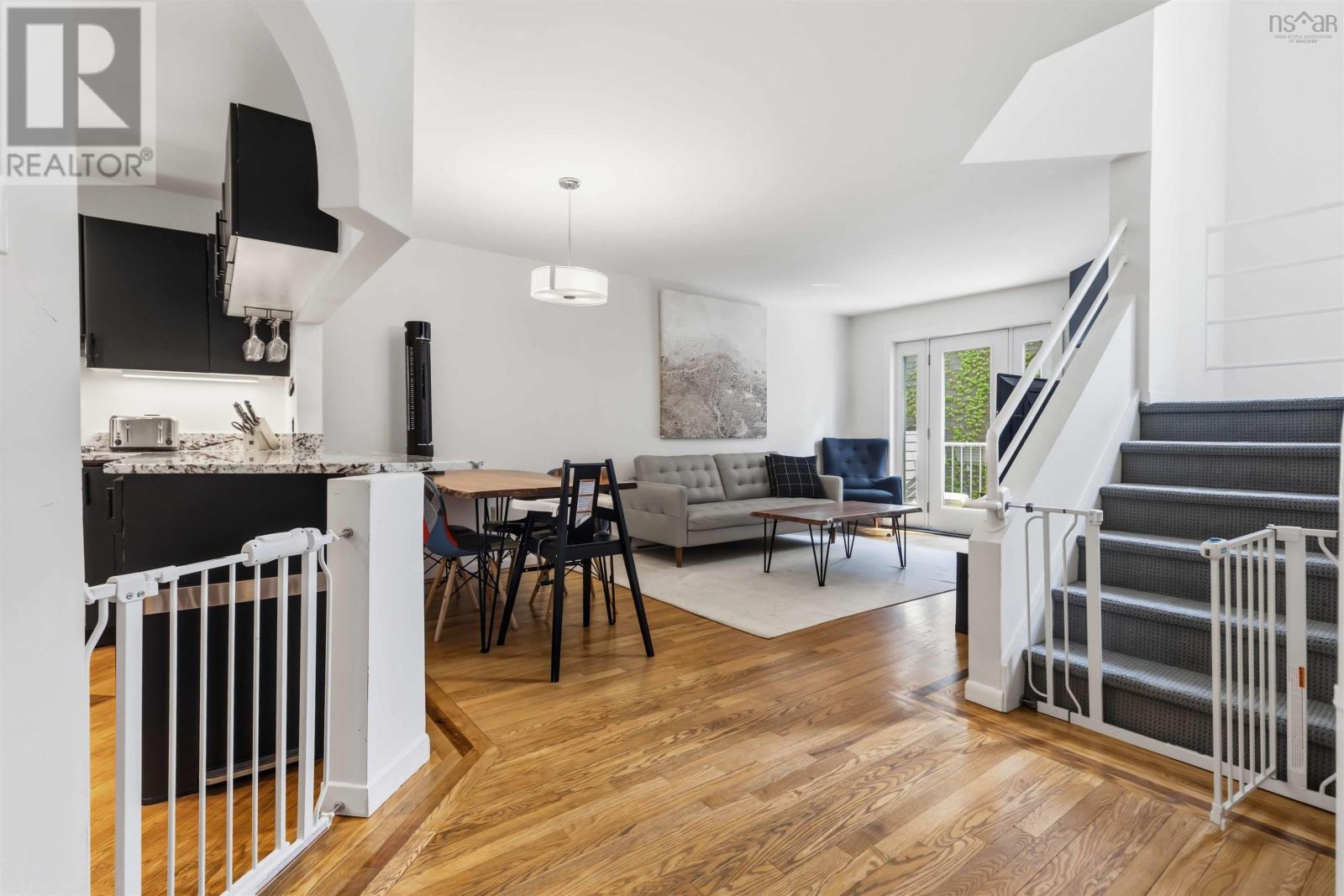 2 1345 Dresden Row - Photo 3