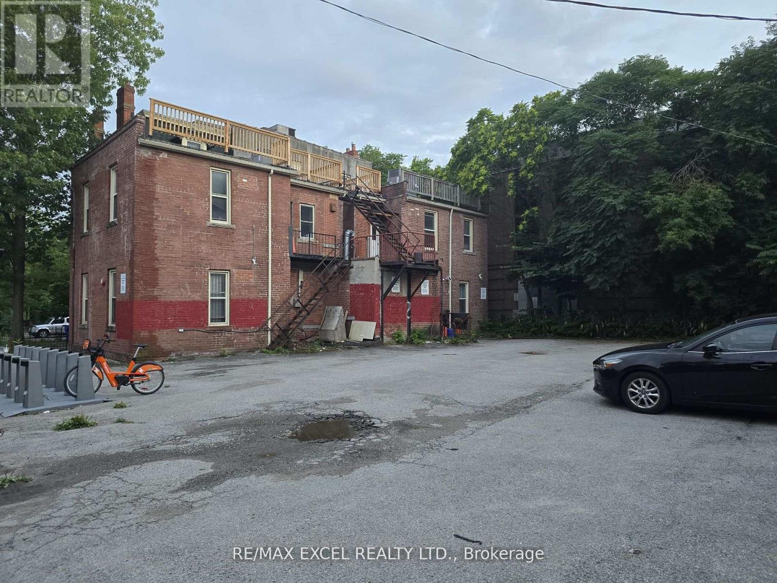 28 CECIL STREET