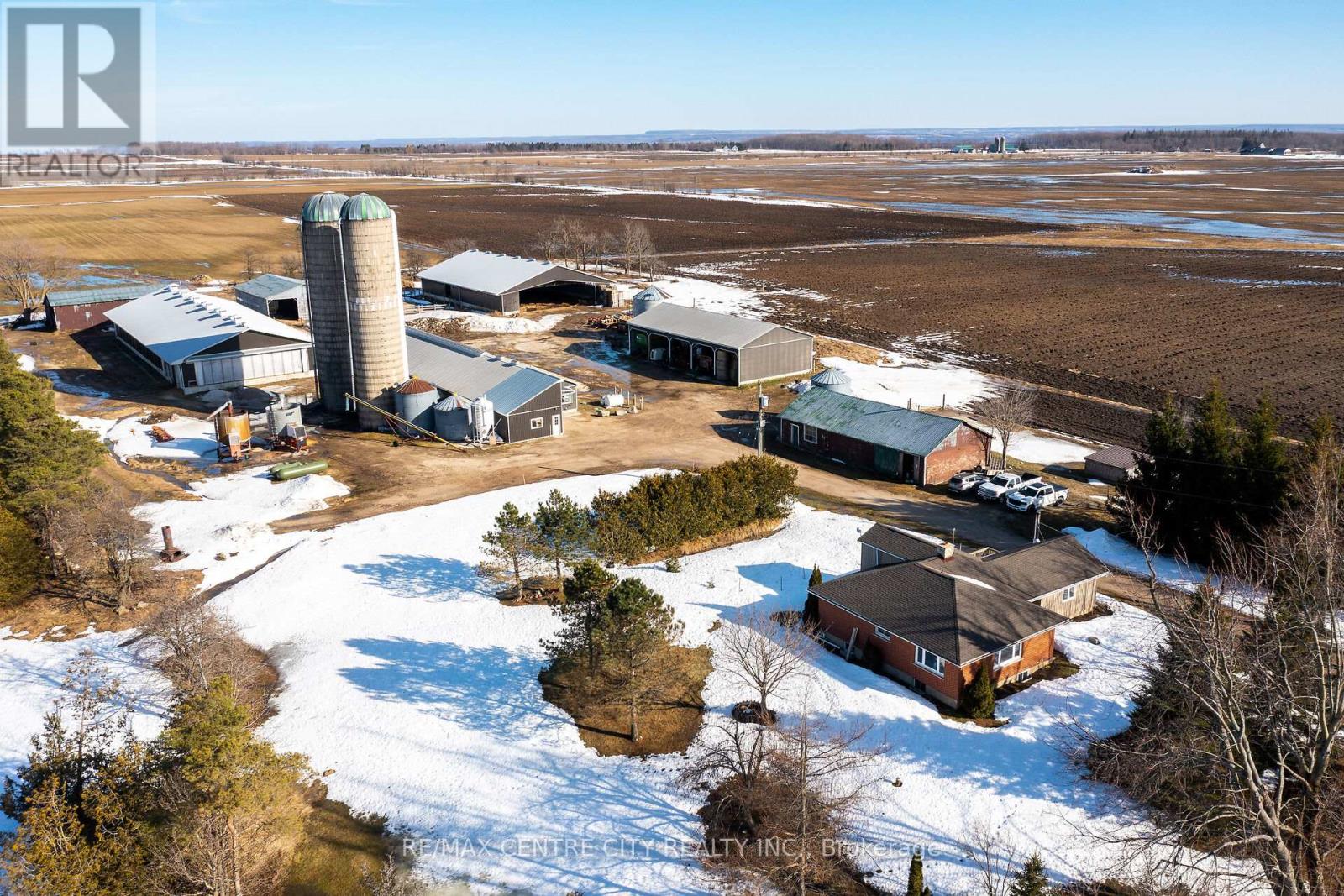 310135 KEMBLE ROCK ROAD