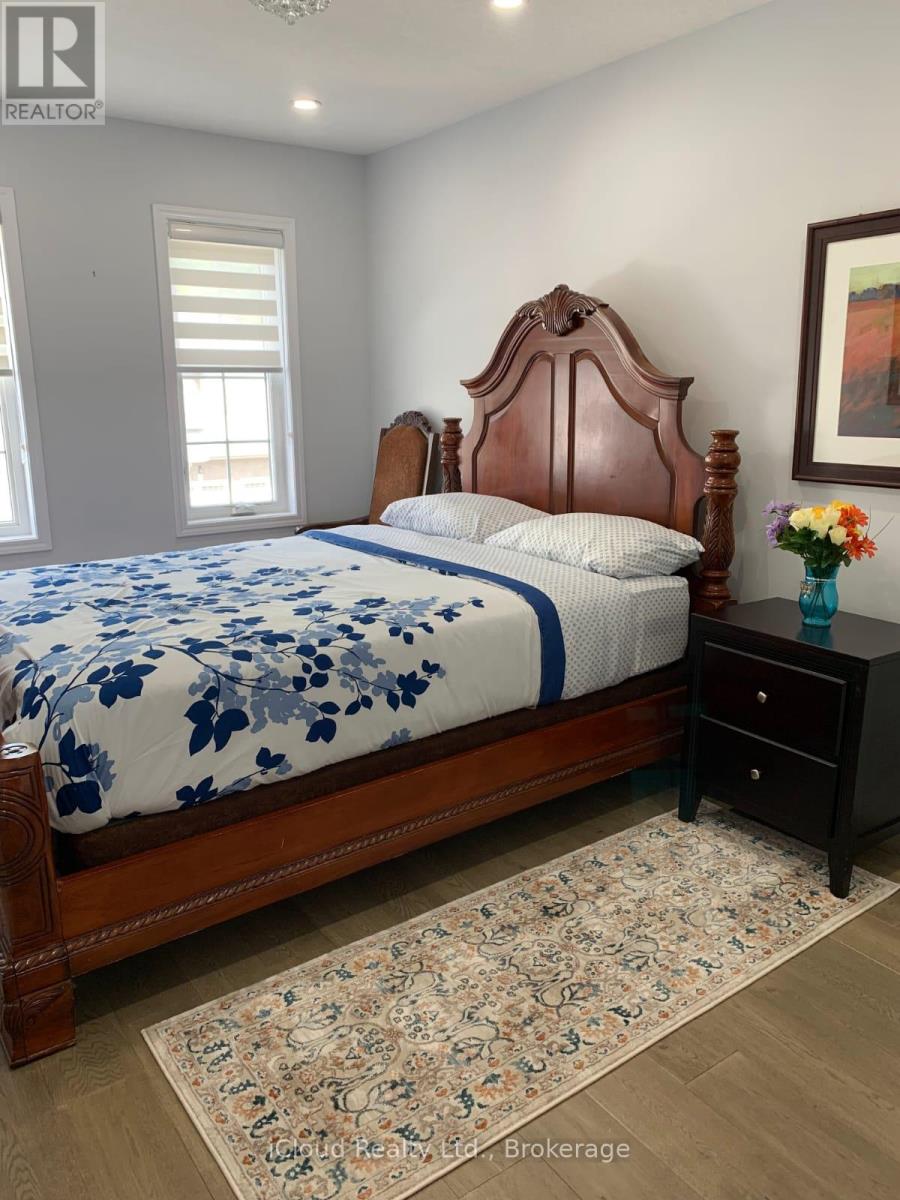 8678 CHICKORY TRAIL N