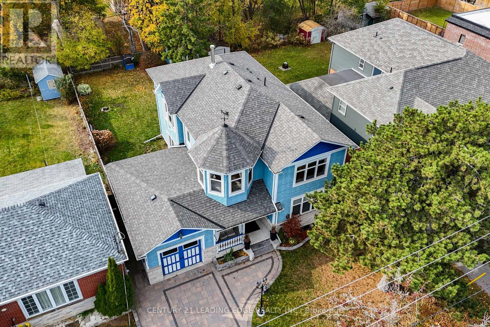 12 GRADWELL DRIVE
