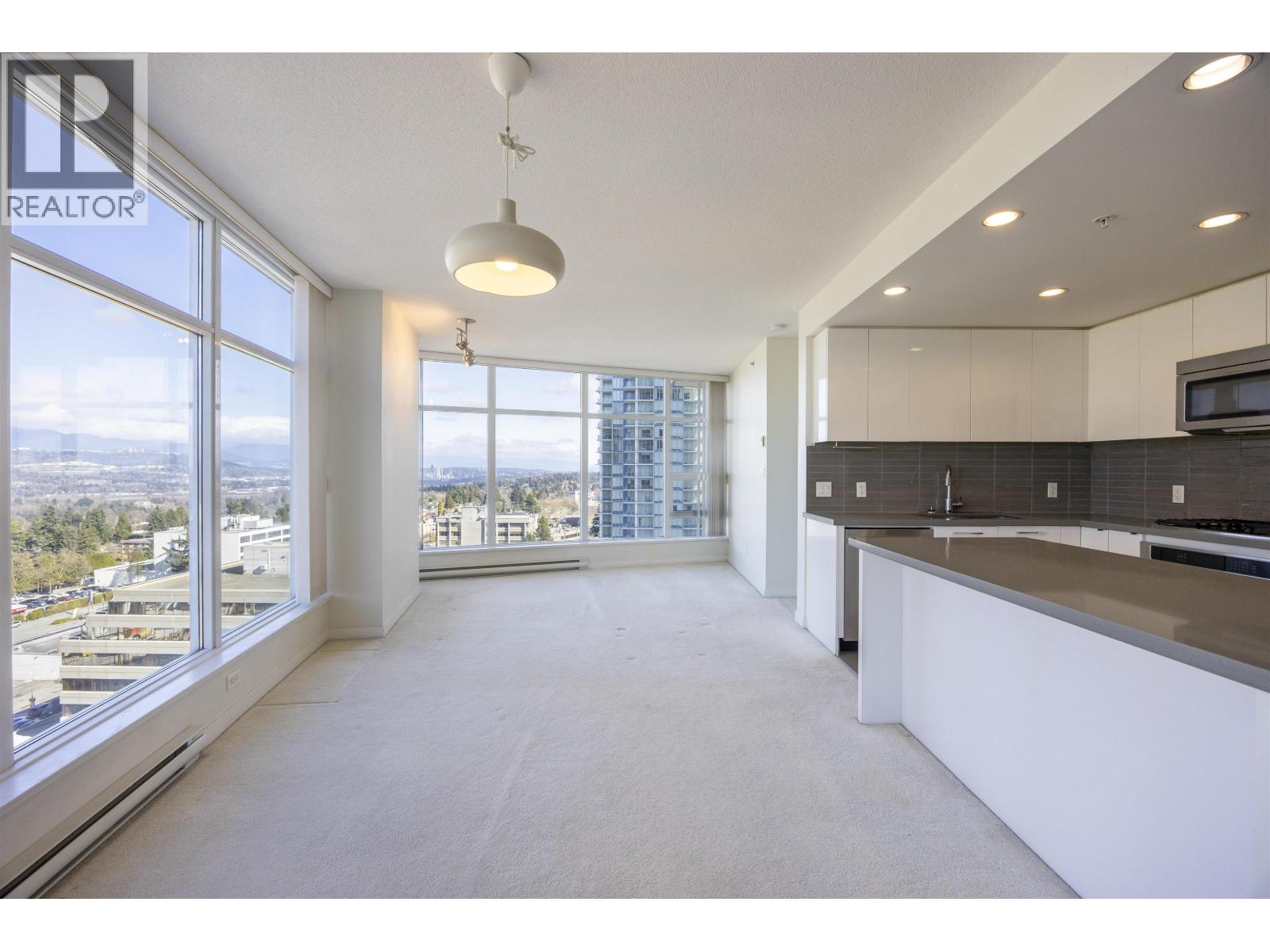 1803 4880 BENNETT STREET