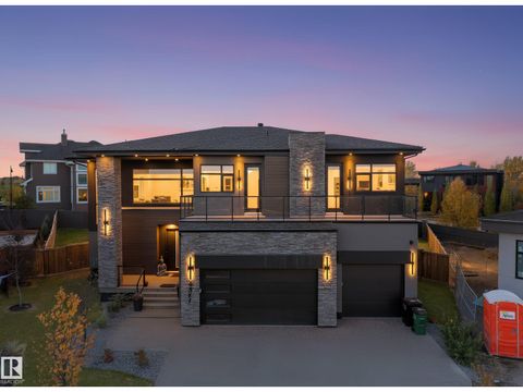 4511 WINGFIELD BAY BA NW Edmonton AB T6W2E1