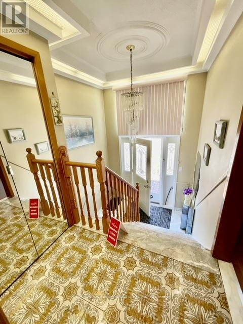 51 SEACLIFFE BOULEVARD