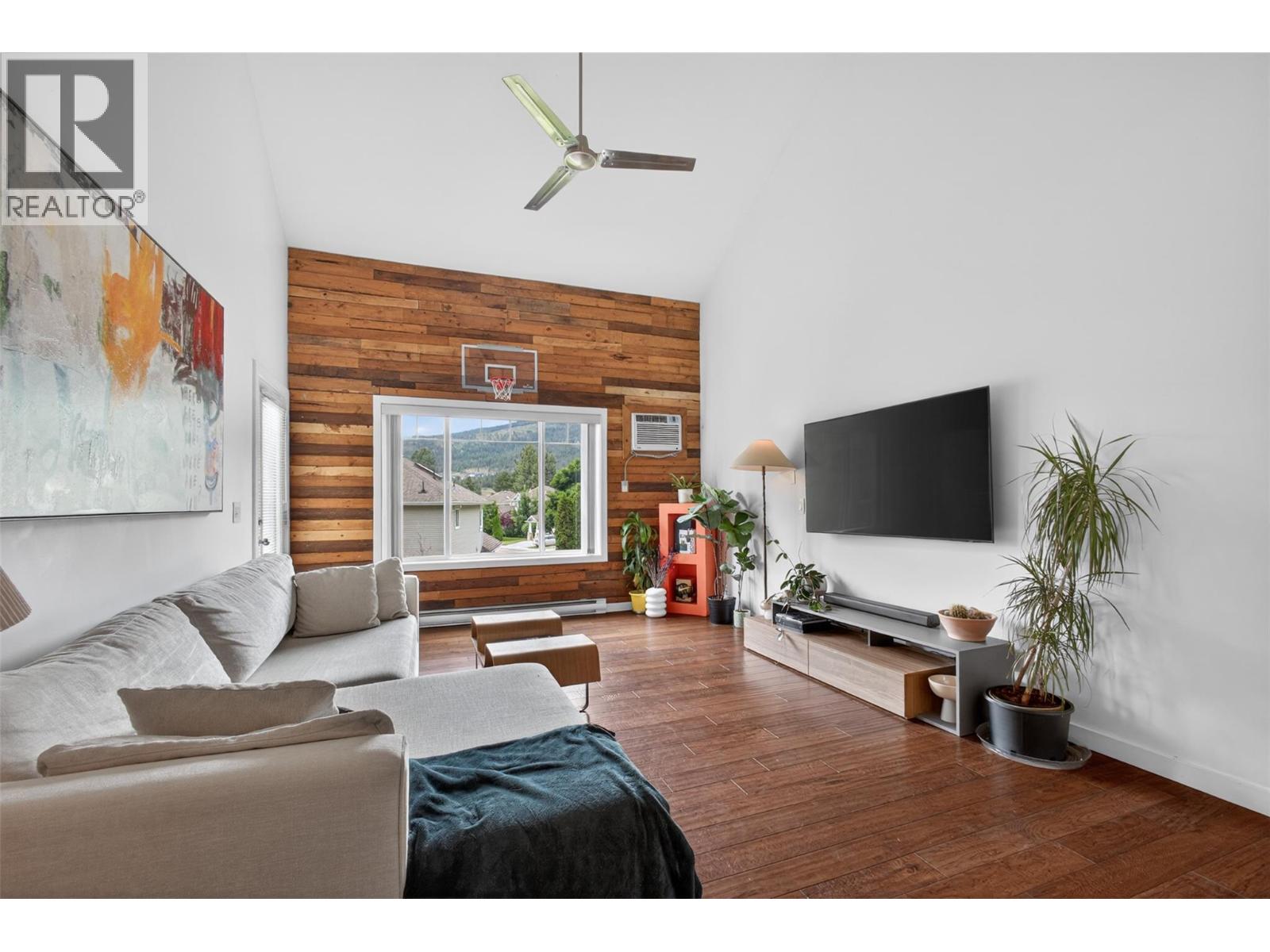 2120 Shannon Ridge Drive Unit# 303