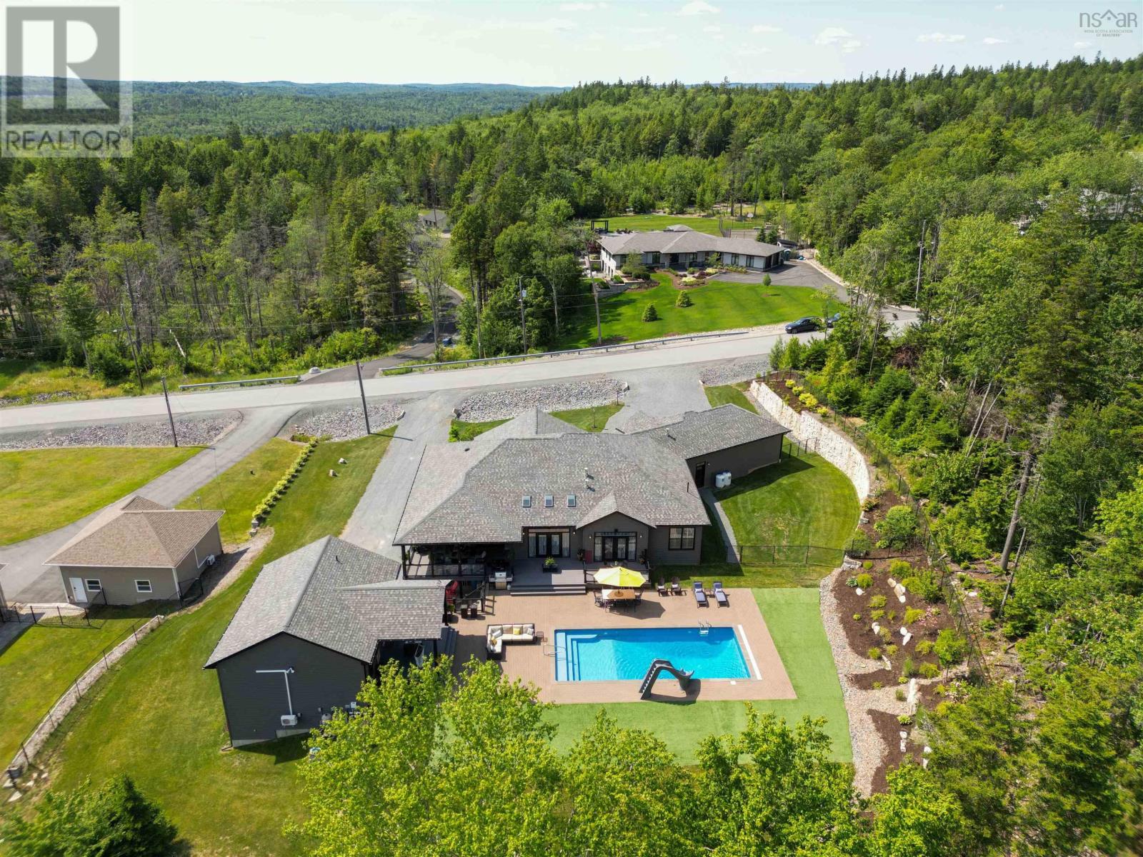 561 Heddas Way