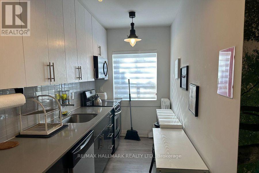 5 - 595 ST CLAIR AVENUE W