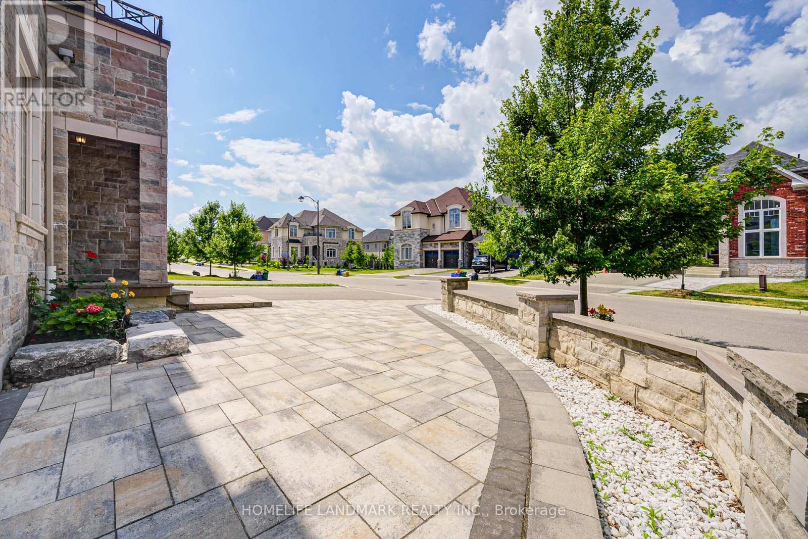 17 DR PEARSON COURT