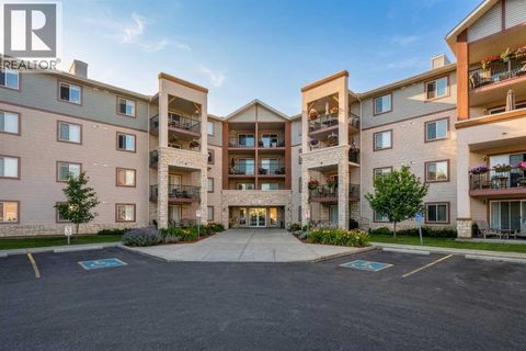 2304, 505 Railway Street W Cochrane AB T4C2K9