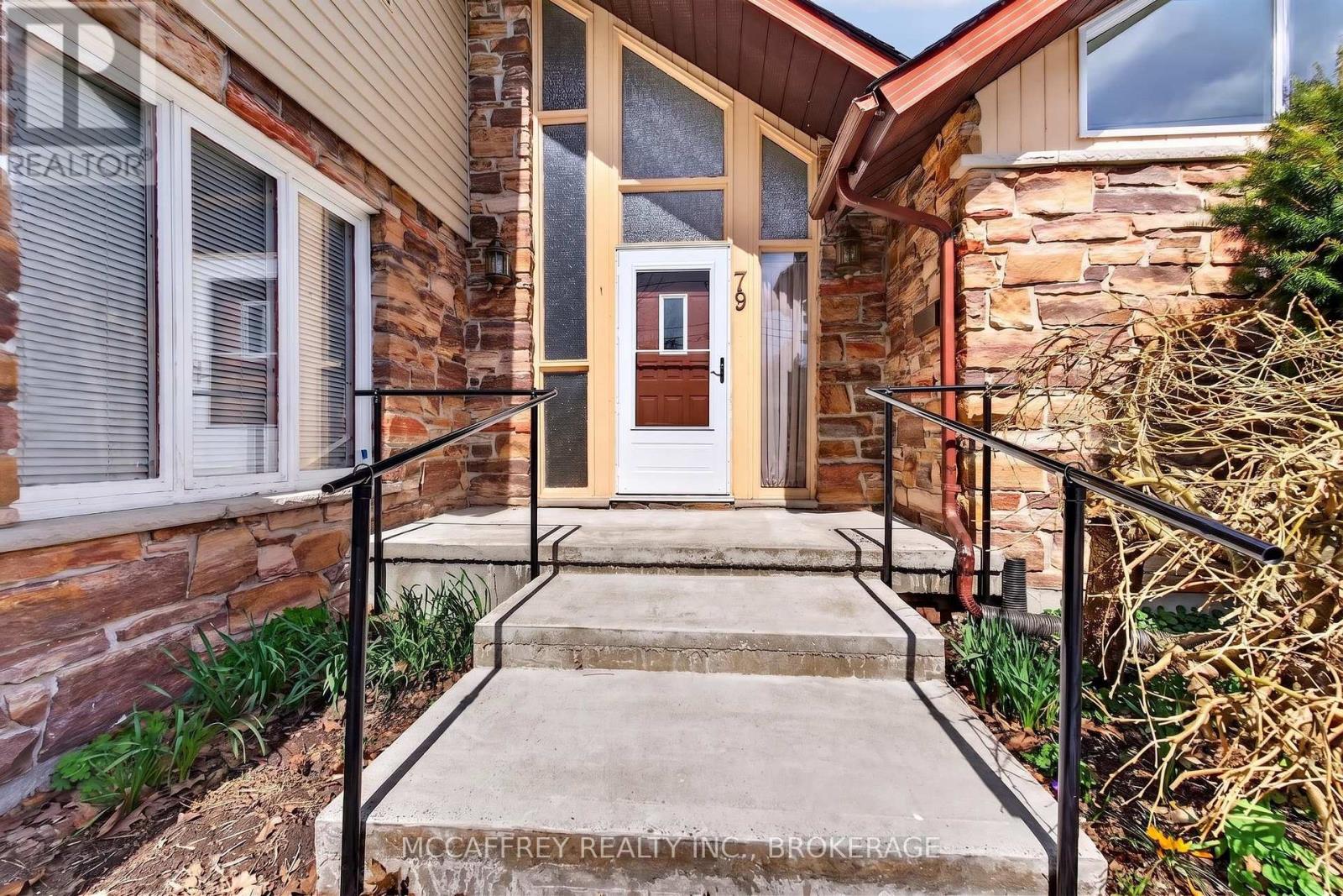 79 RIVER ROAD