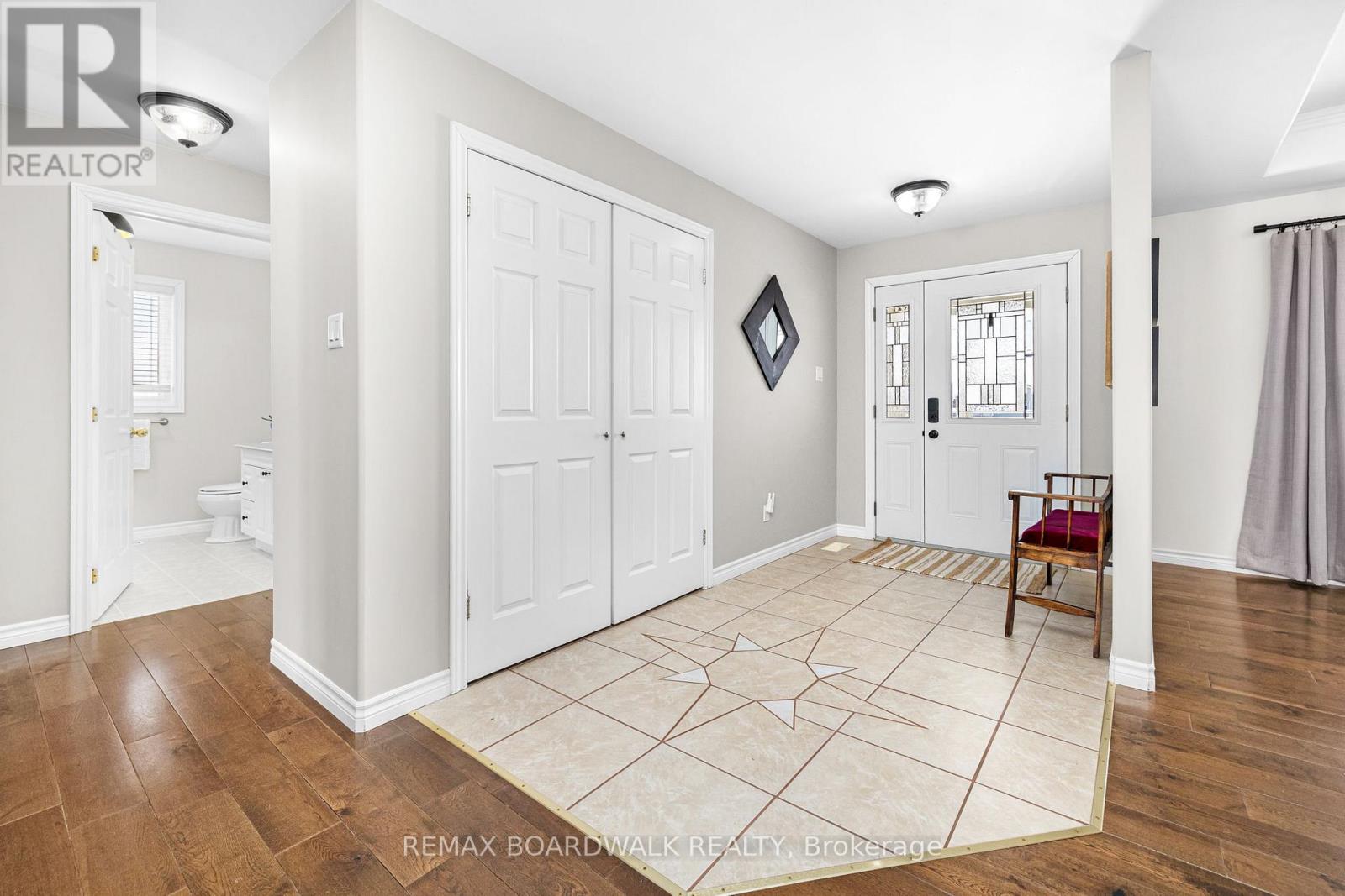 157 MACPHERSON WAY, RR #7 WAY