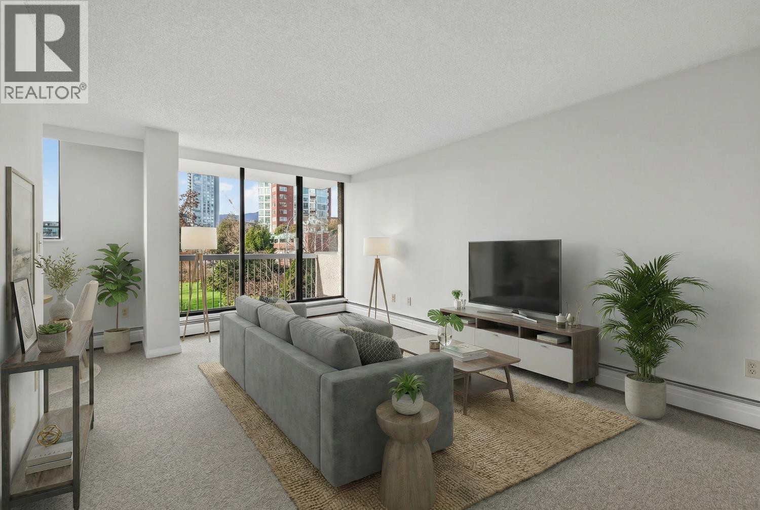 203 145 ST. GEORGES AVENUE