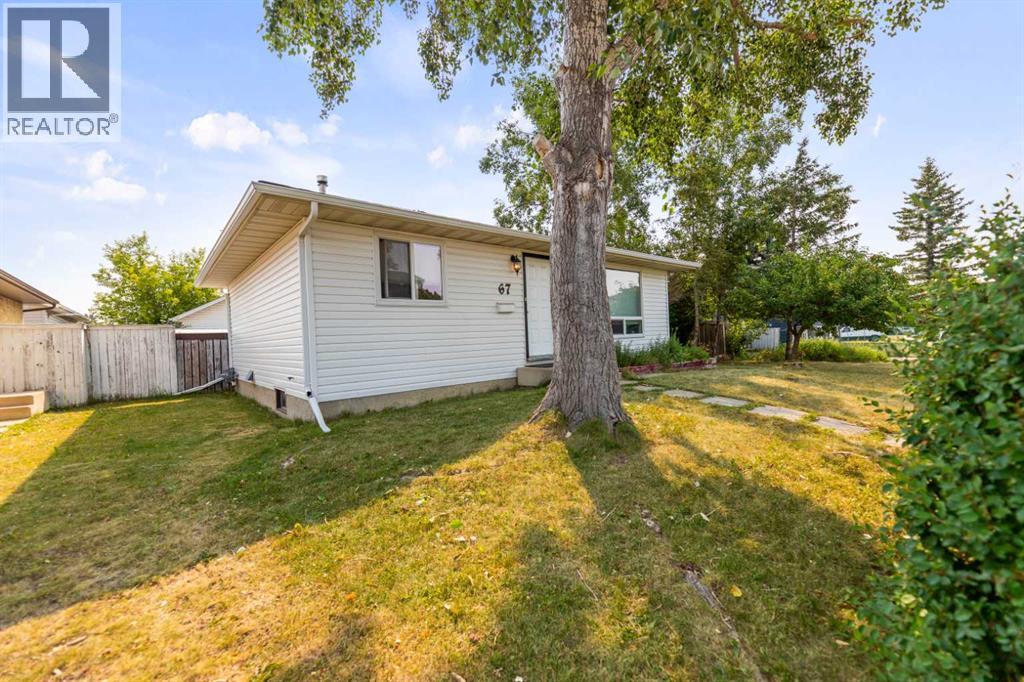 67 Falchurch Crescent NE