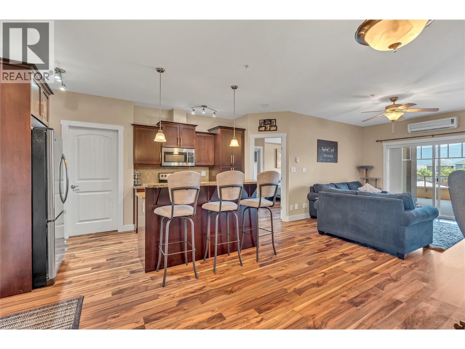 13615 Victoria Road N Unit# 206