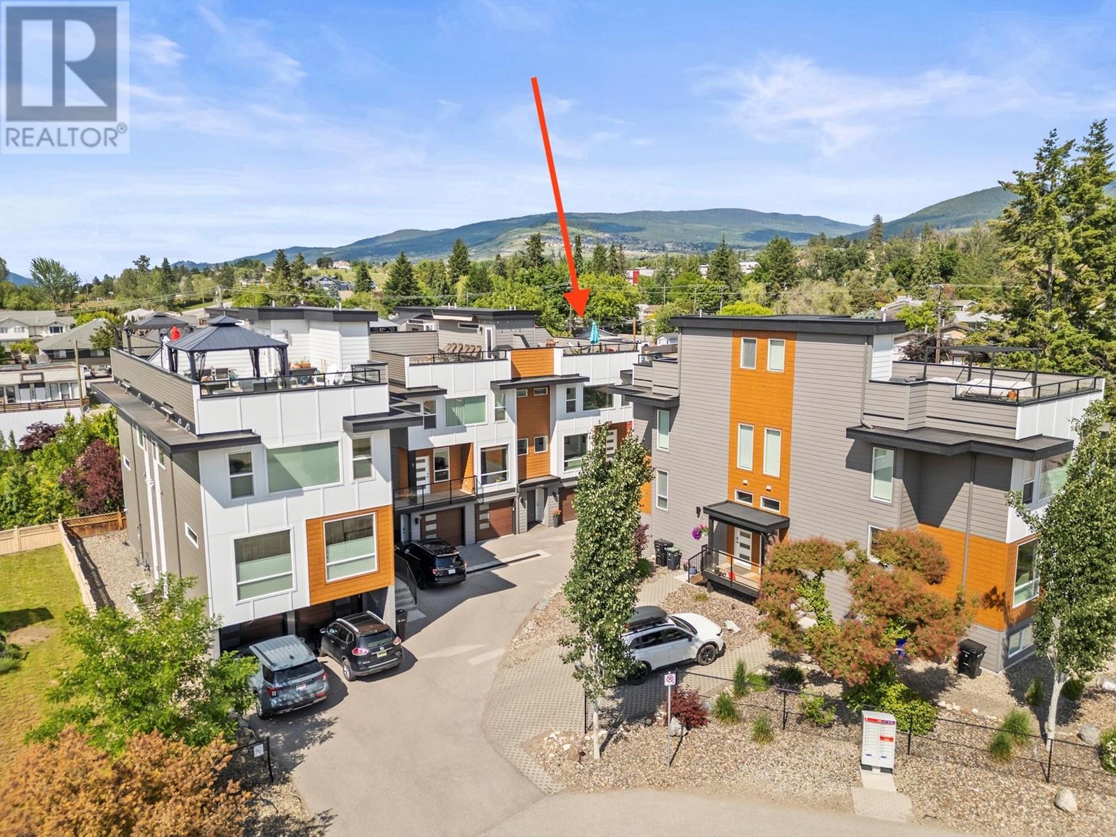 1805 45 Avenue Unit# 4