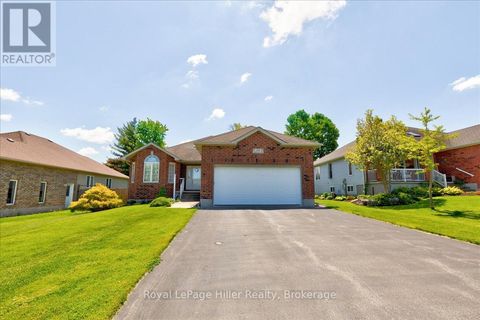 52 LAWRENCE STREET Wellesley ON N0B2T0