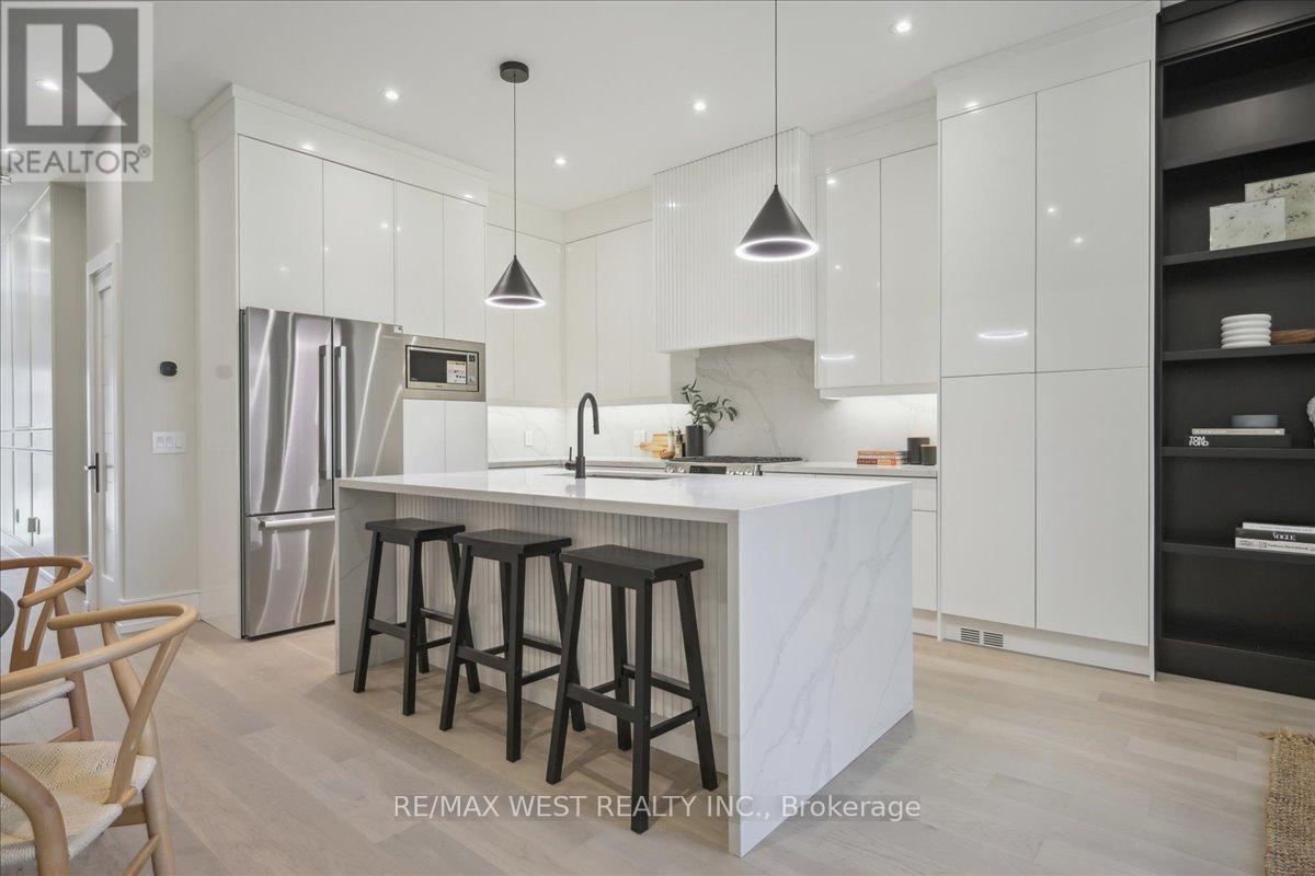 12B FOCH AVENUE
