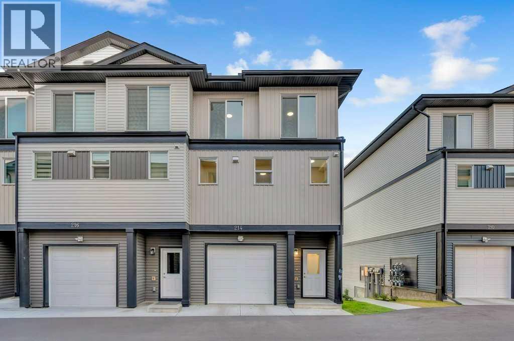 214 Corner Meadows Square