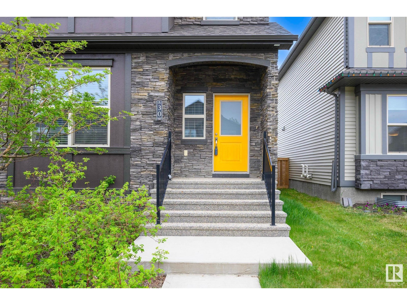 30 GREENBURY MR