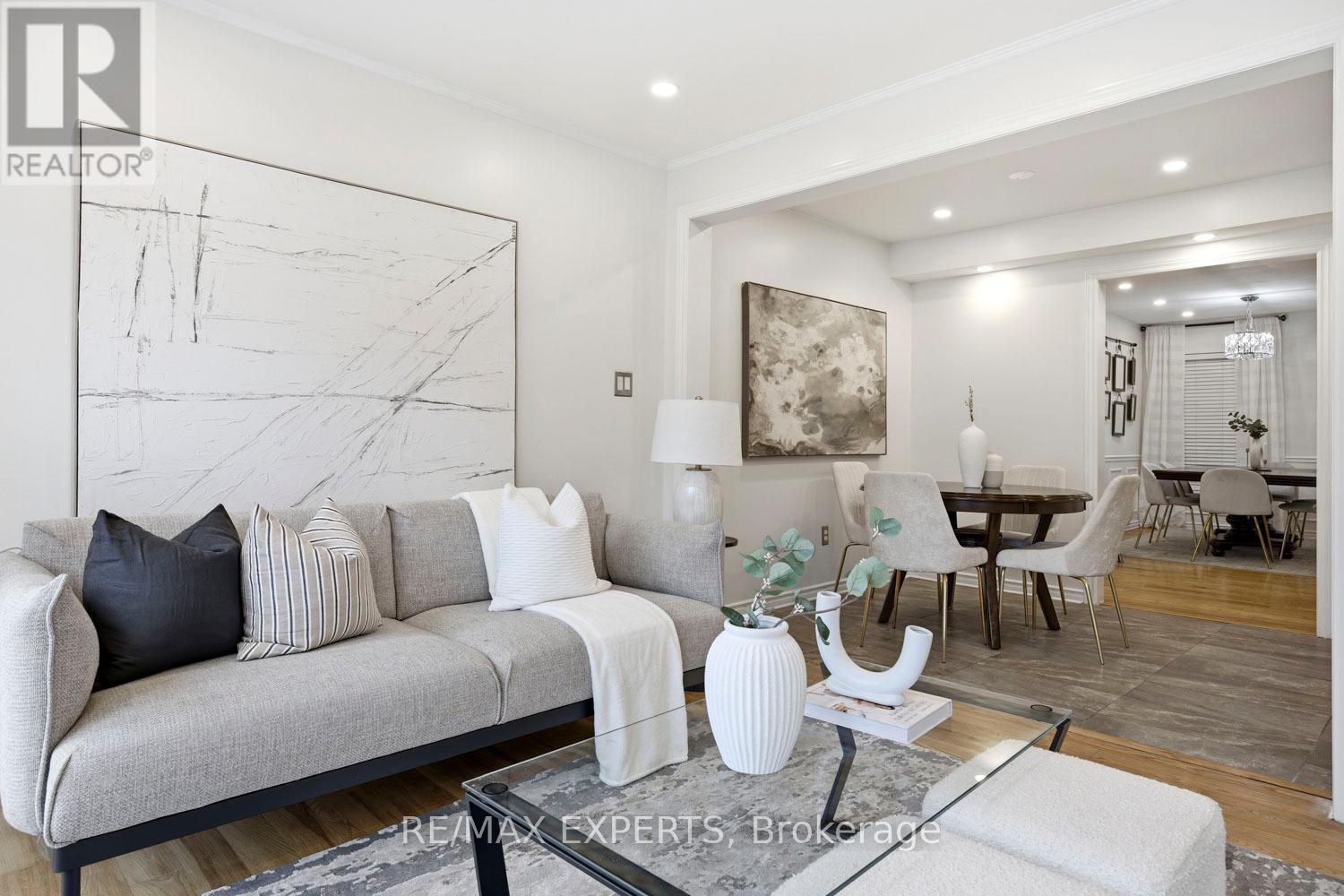 40 DILLS CRESCENT
