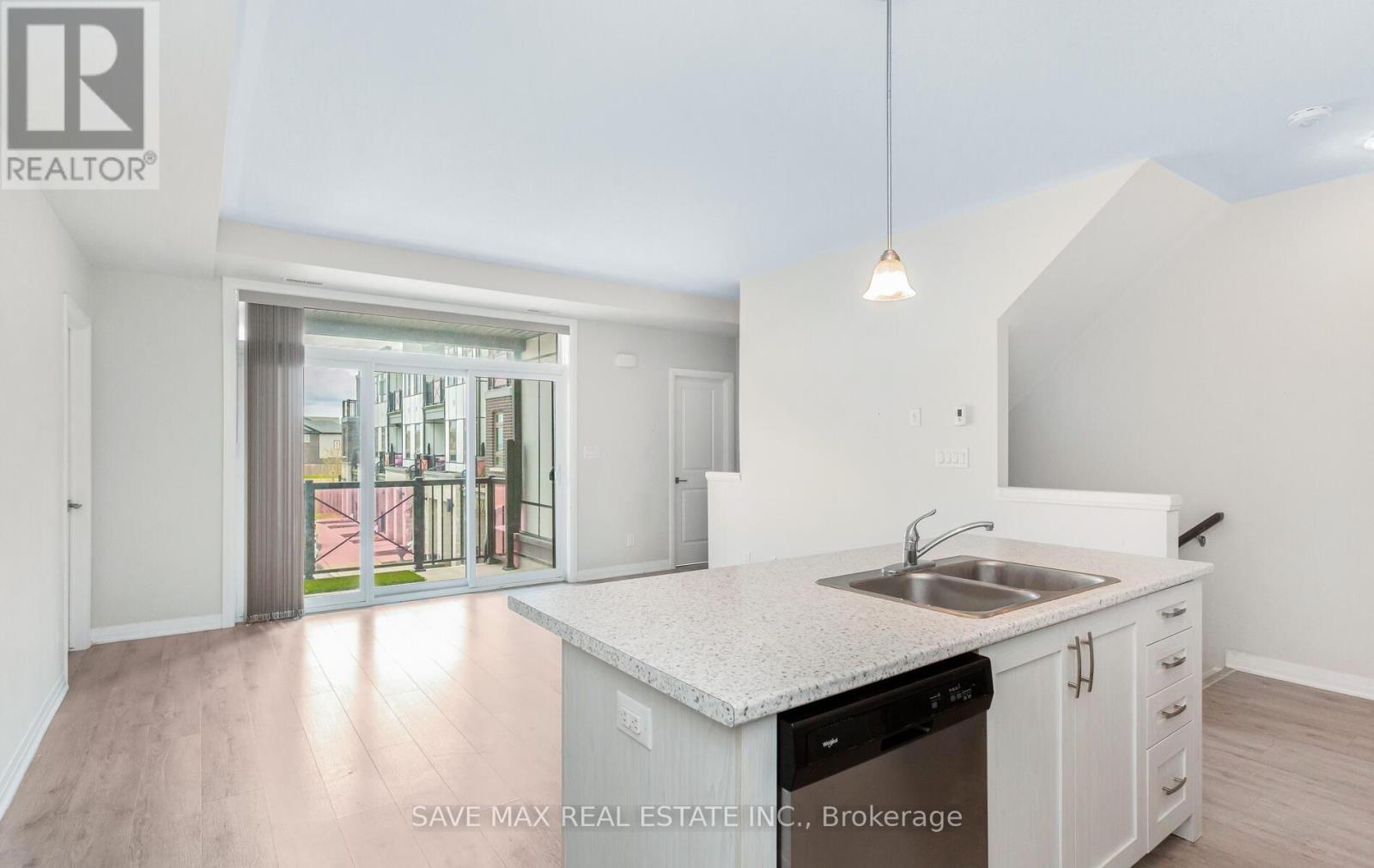 2H - 155 THOMAS SLEE DRIVE