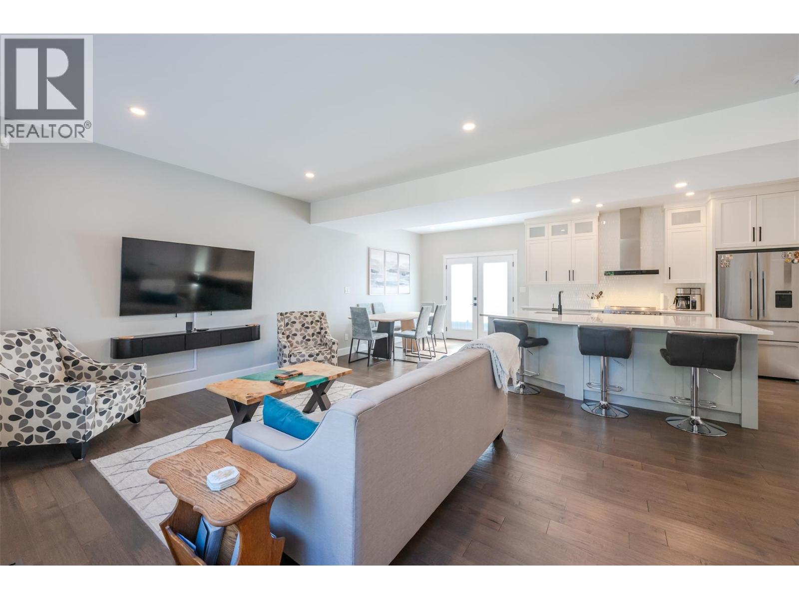 168 Regina Avenue Unit# 104