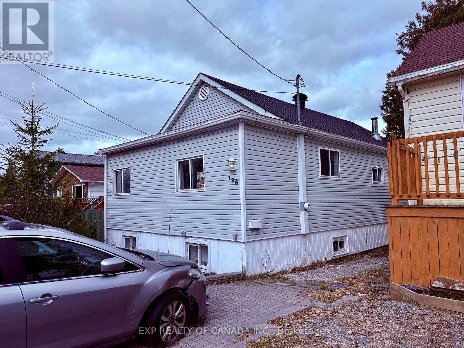 156 CAMERON STREET N