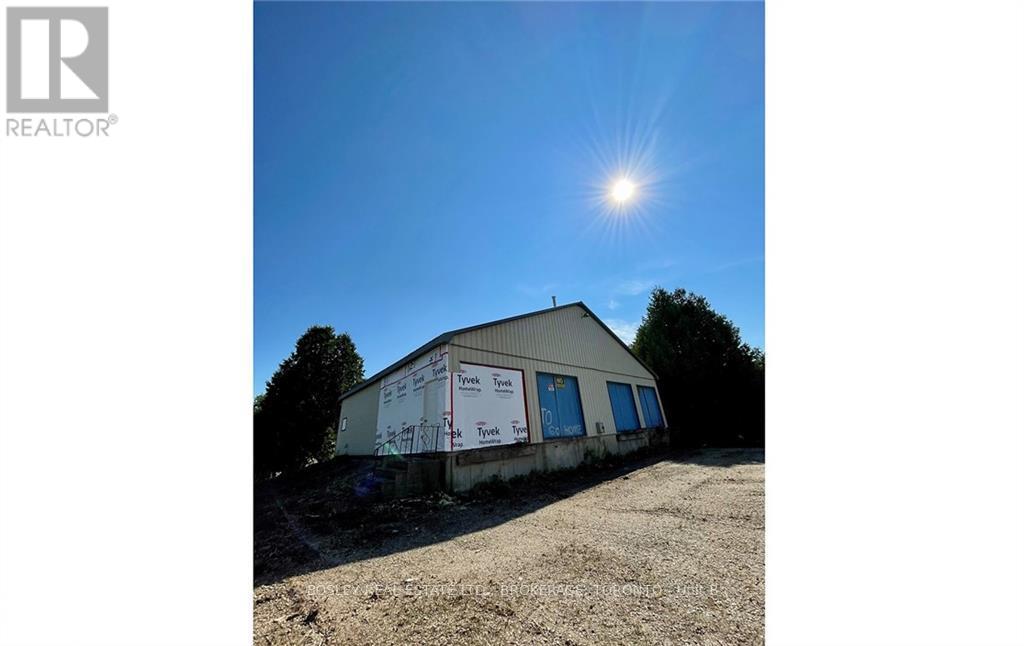 527668 OSPREY-THE BLUE MOUNTAINS