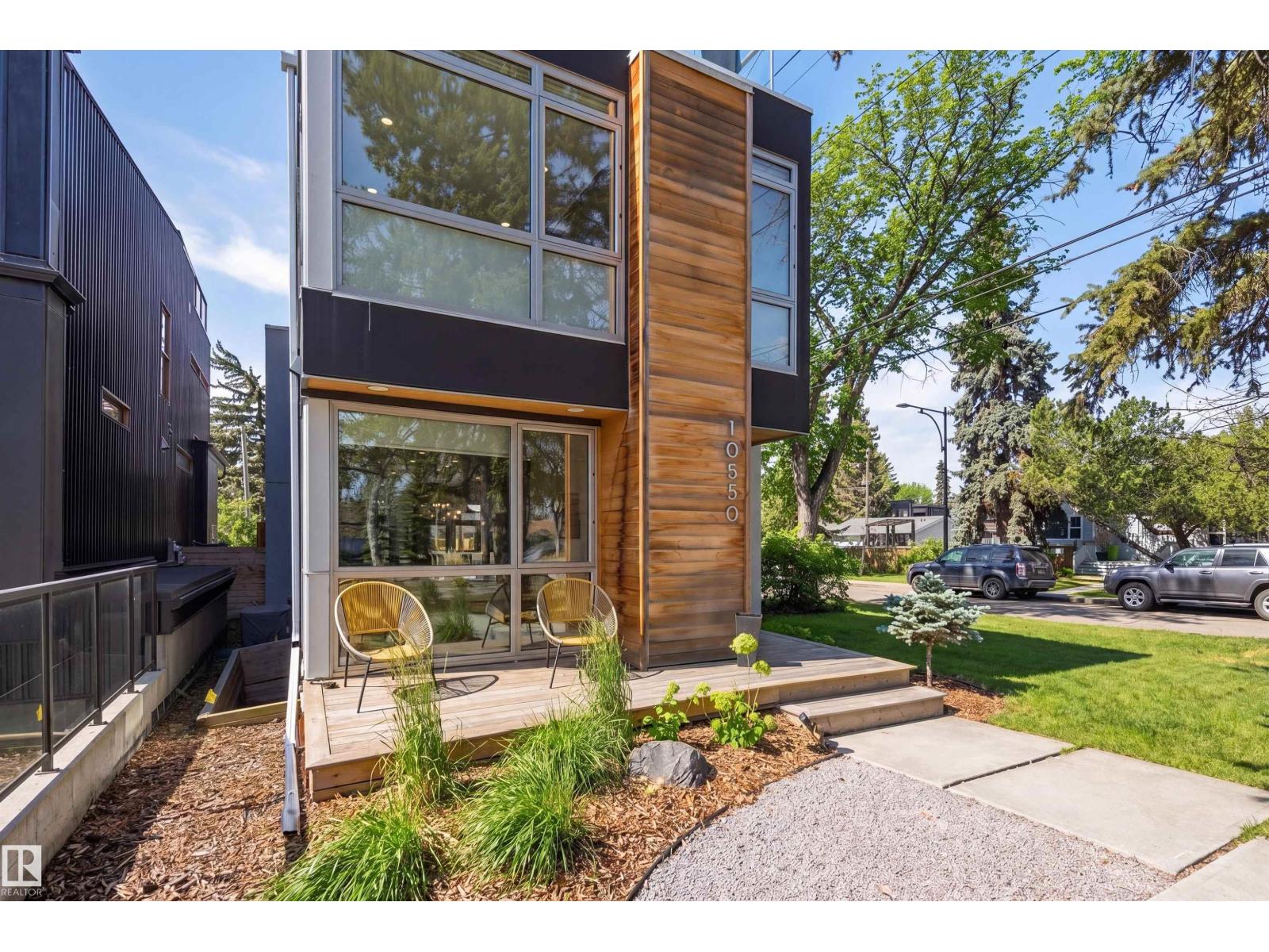 10550 130 ST NW
